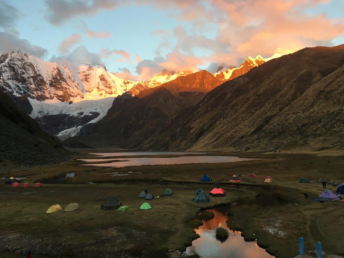 Caroline Lodging Hostel Huaraz  Exterior photo